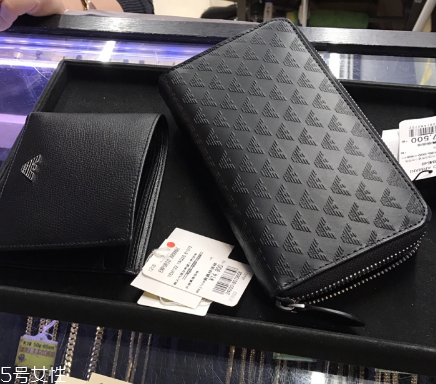 阿瑪尼錢包什么檔次？阿瑪尼錢包高檔嗎？