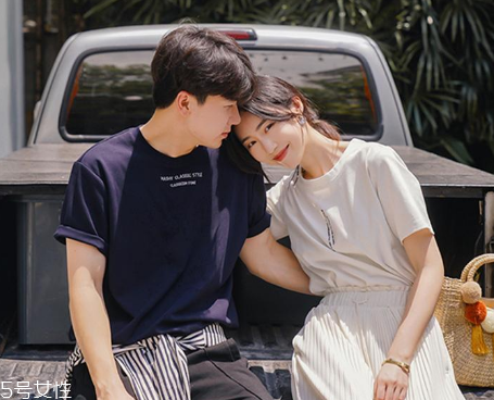 情侶裝怎么搭配？情侶裝搭配圖片