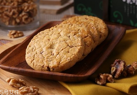 核桃酥的熱量是多少 核桃酥熱量高嗎 核桃酥的熱量是多少 核桃酥熱量高嗎