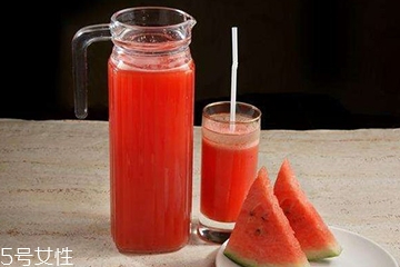 西瓜汁怎么洗掉？怎樣避免西瓜汁弄臟衣物？