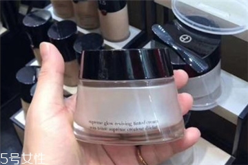 阿瑪尼素顏霜能遮瑕嗎？阿瑪尼素顏霜有遮瑕效果嗎？