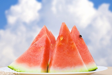 西瓜皮可以做面膜嗎？西瓜皮怎么做面膜