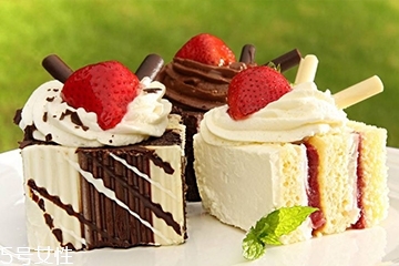 蛋糕用動物奶油和植物奶油哪個(gè)好？動物奶油和植物奶油區(qū)別