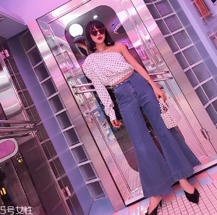 喇叭褲怎么搭配顯腿長？喇叭褲怎么穿顯高？