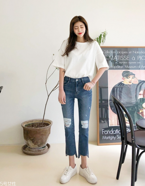 t恤被染色了怎么辦 白色t恤保養(yǎng)常識(shí) t恤被染色了怎么辦 白色t恤保養(yǎng)常識(shí)