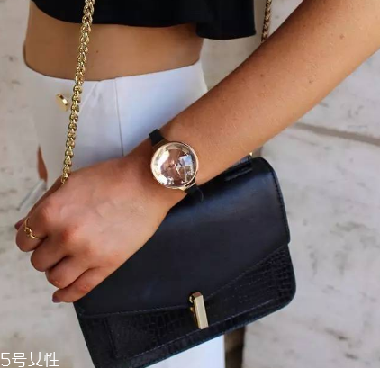 rumbatime和dw哪個(gè)好？rumba time手表好還是dw好？