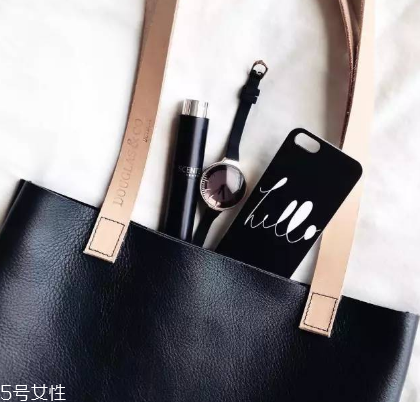 rumbatime和dw哪個(gè)好？rumba time手表好還是dw好？