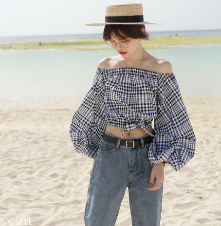 今年夏天流行什么樣的一字肩上衣？一字肩上衣穿搭圖片
