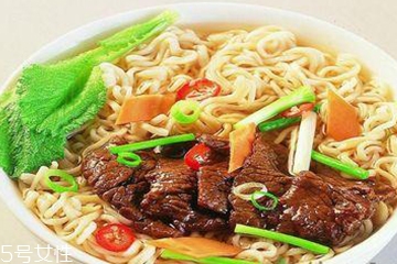 方便面的好處和壞處 方便面對(duì)身體好嗎？