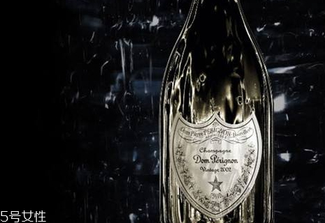 香檳王多少錢(qián)一瓶 香檳什么這么貴