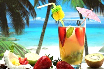 果汁應(yīng)該怎么清洗？果汁弄到衣服上了怎么辦？