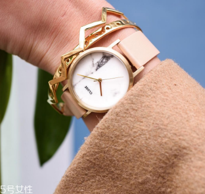 cluse手表怎么調(diào)時(shí)間？cluse手表調(diào)節(jié)時(shí)間方法