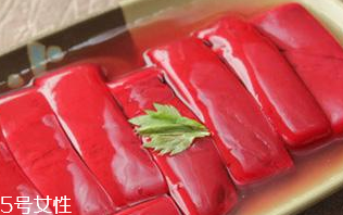 雞血和鴨血的區(qū)別 雞血和鴨血有什么不一樣？