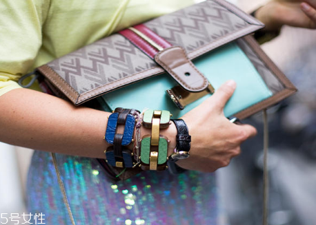 初入職場怎么穿？初入職場穿搭訣竅