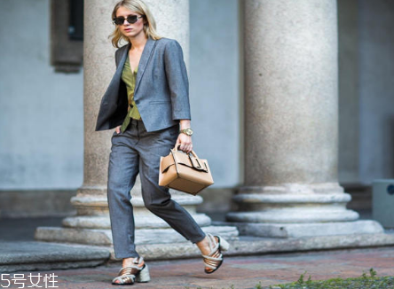 初入職場怎么穿？初入職場穿搭訣竅