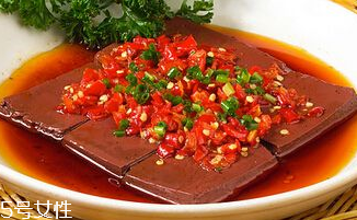 雞血會不會很臟？雞血怎么去灰塵？