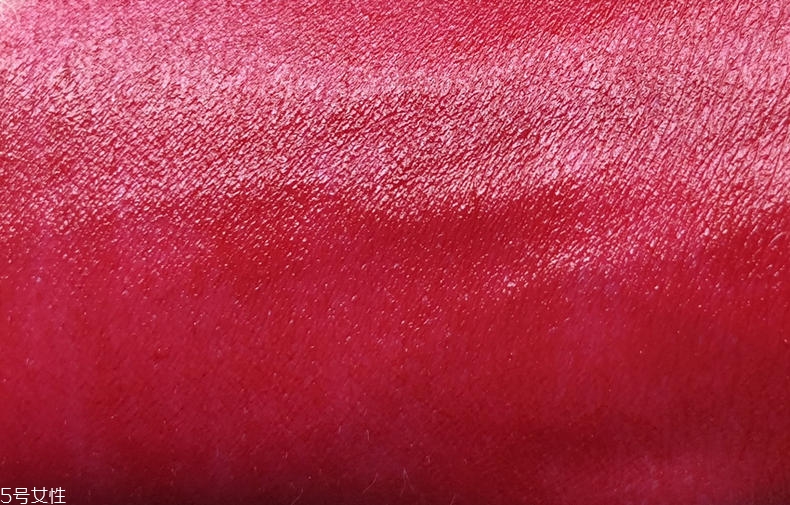 蜜絲佛陀小電池唇膏試色 蜜絲佛陀小電池唇膏怎么樣