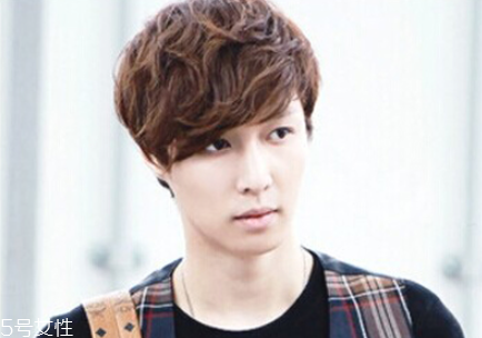 2018男生紋理燙多少錢 男士紋理燙發(fā)型圖2018 2018男生紋理燙多少錢 男士紋理燙發(fā)型圖2018