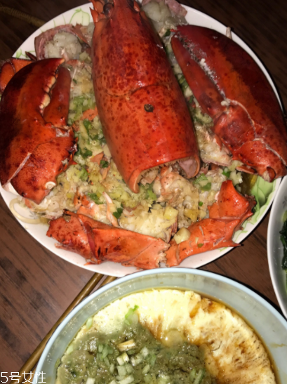 波士頓龍蝦是淡水的嗎？波士頓龍蝦是海里的嗎？