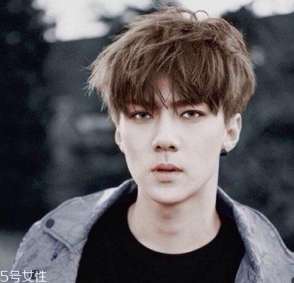 男生發(fā)型短發(fā)鏟兩邊 男生發(fā)型短發(fā)鏟兩邊齊劉海 男生發(fā)型短發(fā)鏟兩邊 男生發(fā)型短發(fā)鏟兩邊齊劉海