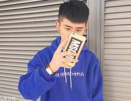 男生發(fā)型短發(fā)鏟兩邊 男生發(fā)型短發(fā)鏟兩邊齊劉海 男生發(fā)型短發(fā)鏟兩邊 男生發(fā)型短發(fā)鏟兩邊齊劉海