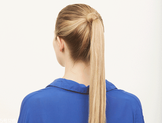 2018流行馬尾的扎法 簡單的低馬尾編發(fā) 2018流行馬尾的扎法 簡單的低馬尾編發(fā)