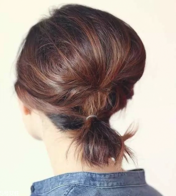 2018流行馬尾的扎法 簡單的低馬尾編發(fā) 2018流行馬尾的扎法 簡單的低馬尾編發(fā)