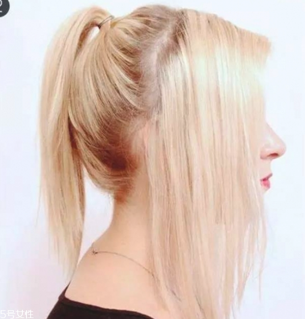 2018流行馬尾的扎法 簡單的低馬尾編發(fā) 2018流行馬尾的扎法 簡單的低馬尾編發(fā)