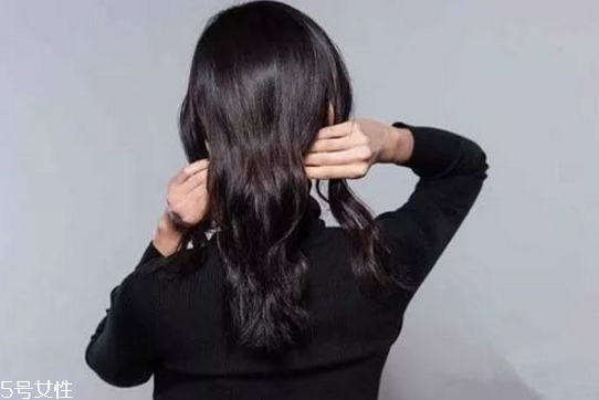 2018流行馬尾的扎法 簡單的低馬尾編發(fā) 2018流行馬尾的扎法 簡單的低馬尾編發(fā)