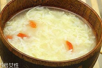 酒釀蛋豐胸靠譜嗎？酒釀蛋吃多久有效果？