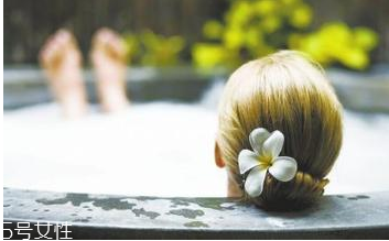 洗澡的正確順序是什么 洗澡的禁忌 洗澡的正確順序是什么 洗澡的禁忌