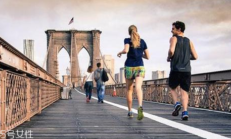 洗澡的正確順序是什么 洗澡的禁忌 洗澡的正確順序是什么 洗澡的禁忌