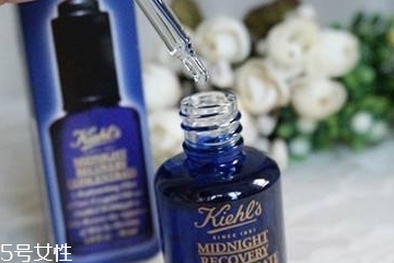 精華液是水嗎？精華液是什么做的？