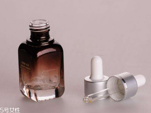 精華液會過敏嗎？敏感肌可以用精華液嗎？