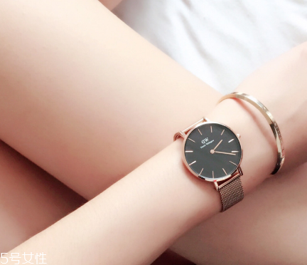 手表從網(wǎng)上買靠譜嗎？手表在網(wǎng)上買可靠嗎？