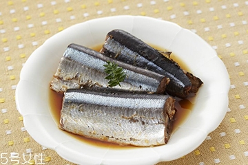 青魚能做魚干嗎？青魚怎么做成魚干？