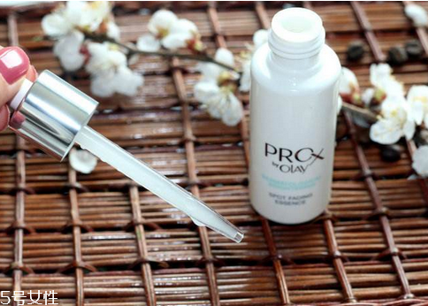 精華液能去眼袋嗎？精華液去眼袋有用嗎？