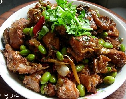青魚禁忌食材 青魚不能和什么一起吃？