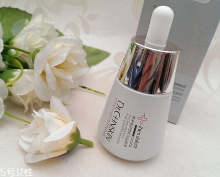 精華液為什么是油油的？精華液很油正常嗎？