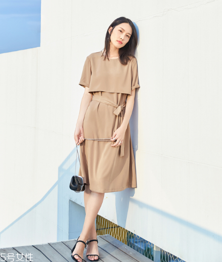 矮個子穿長裙怎么搭配？矮個子穿長裙搭配技巧