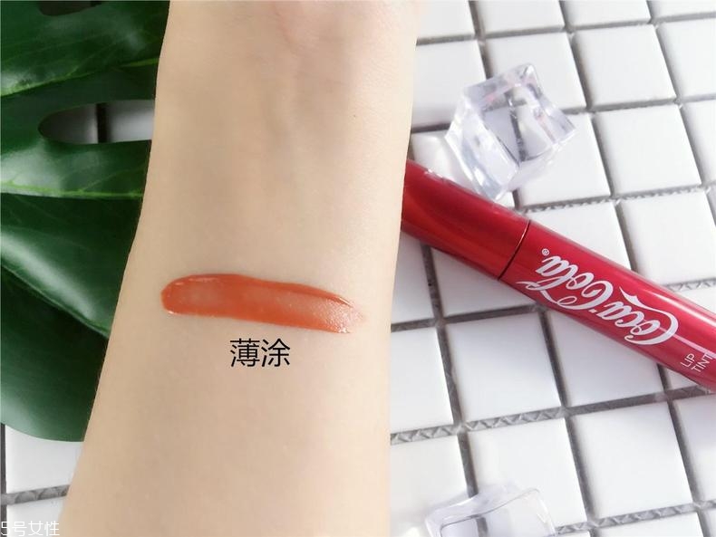 可口可樂(lè)唇釉多少錢(qián) 可口可樂(lè)唇釉試色