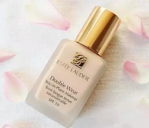 雅詩(shī)蘭黛和蘭蔻粉底哪個(gè)好？