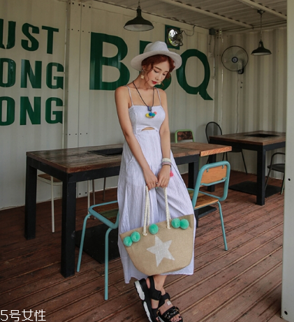 吊帶連體褲怎么穿？吊帶連體褲搭配圖片