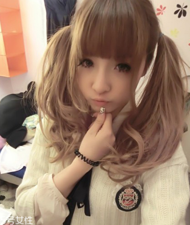 徐夢(mèng)潔雙馬尾怎么扎步驟圖 徐夢(mèng)潔同款雙馬尾扎法教程 徐夢(mèng)潔雙馬尾怎么扎步驟圖 徐夢(mèng)潔同款雙馬尾扎法教程