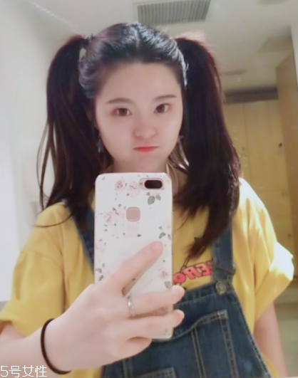 徐夢(mèng)潔雙馬尾怎么扎步驟圖 徐夢(mèng)潔同款雙馬尾扎法教程 徐夢(mèng)潔雙馬尾怎么扎步驟圖 徐夢(mèng)潔同款雙馬尾扎法教程