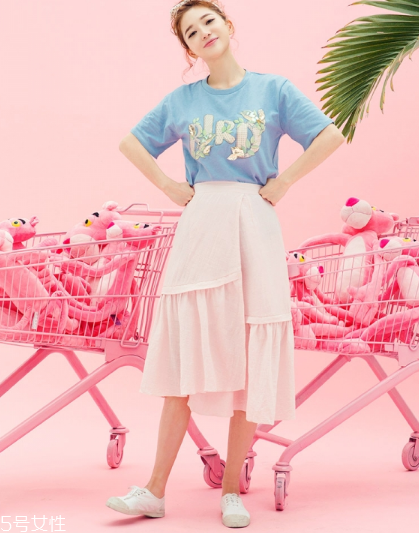 不規(guī)則裙子怎么搭配？不規(guī)則裙子搭配圖片