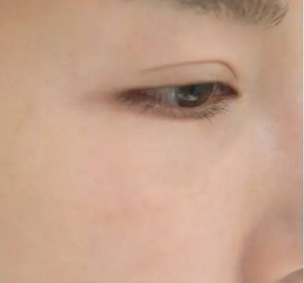 蘭芝紫色隔離好用嗎？黃皮美白利器