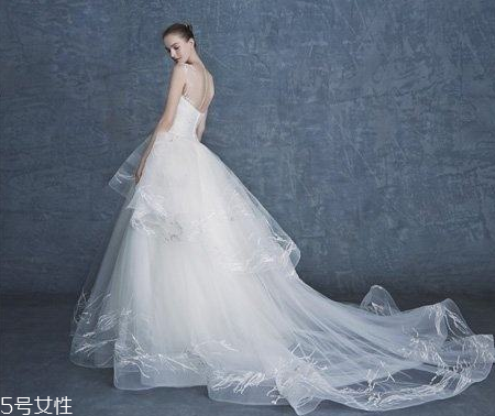 婚紗可以穿兩次嗎？婚紗穿兩次不好嗎？