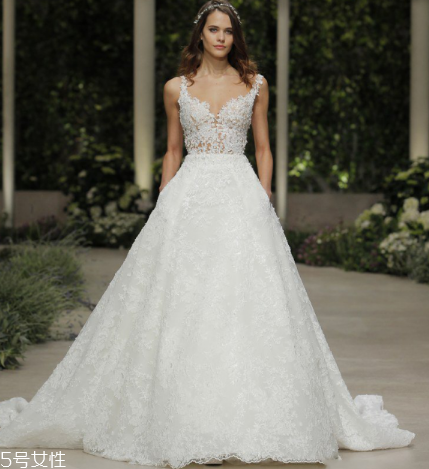 婚紗可以穿紅色的嗎？婚紗穿紅色的好嗎？