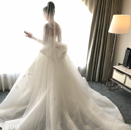 婚紗能干洗嗎？婚紗干洗會有損害嗎？